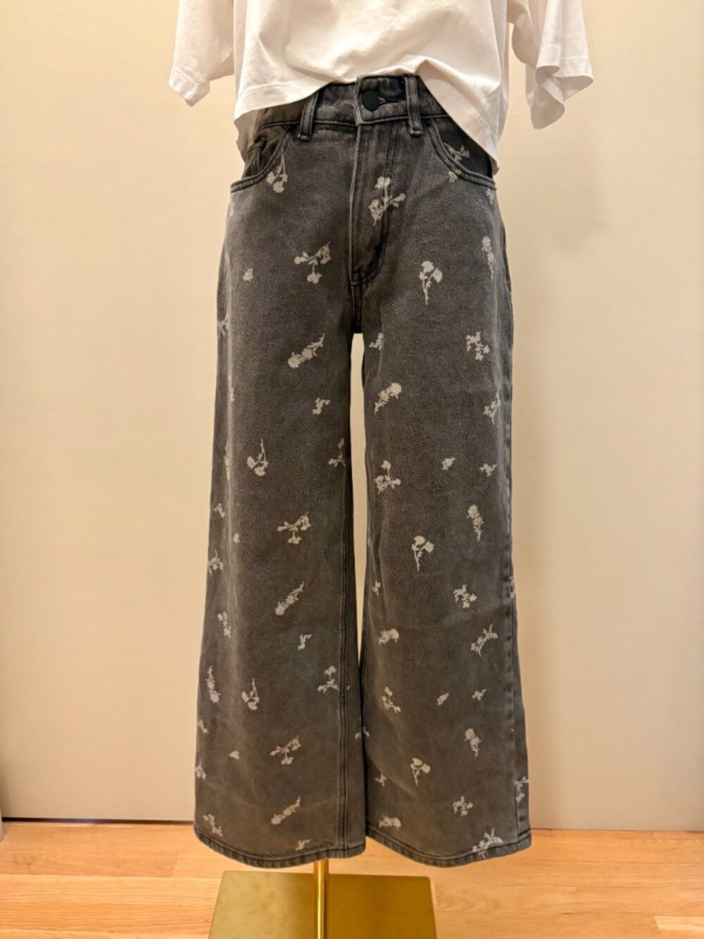 bohme Gray Jeans with Flower Pattern